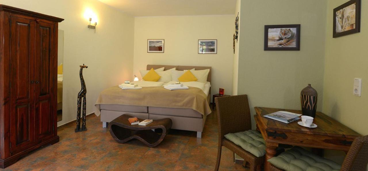 Hotel-Pension Mandy - Adults Only Senftenberg Exterior foto